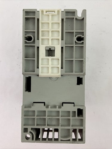 ALLEN BRADLEY 25B-D4P0N104 AC DRIVE FRN 5.001 SER A OUTPUT 0-460VAC5