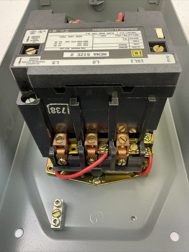 SQUARE D 8502 SDG2V03 SER A AC MAGNETIC NEMA RATED CONTACTOR IN TYPE 1 ENCLOSURE4