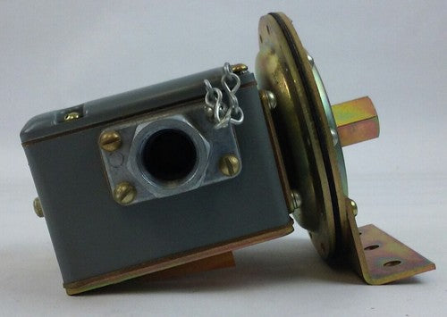 SQUARE D 9012 AMW-1 PRESSURE SWITCH RANGE .25-2.5 PSI DIFFERENTIAL .2-2 PSI6