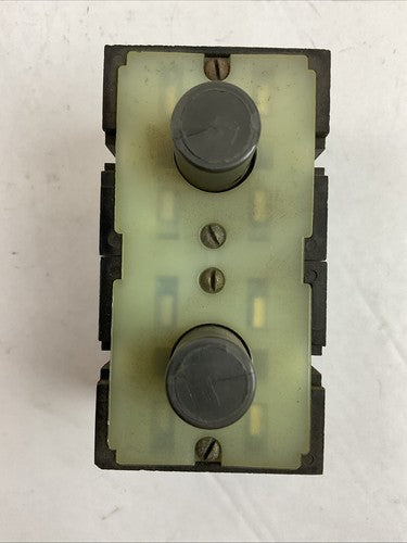 HUBBELL 28316-000 PBP PUSHBUTTON INSERT MULTI-SPEED / PLUG-IN 480VAC 1.5A 250VDC0