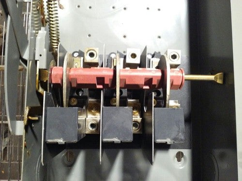 SQ. D HU364, SER. D2, SAFETY SWITCH, 200A, 600VAC/250DC, 3PH, MAX H.P. 150  USED5