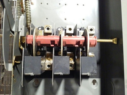 SQ. D HU364, SER. D2, SAFETY SWITCH, 200A, 600VAC/250DC, 3PH, MAX H.P. 150  USED5