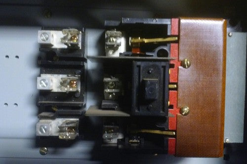 Cutler Hammer Westinghouse Busway Fusible Switch FAN321 - 30 Amp, 240 V, 3-Pole7