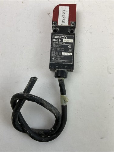 OMRON D4GS-N2R-5 DOOR SWITCH0