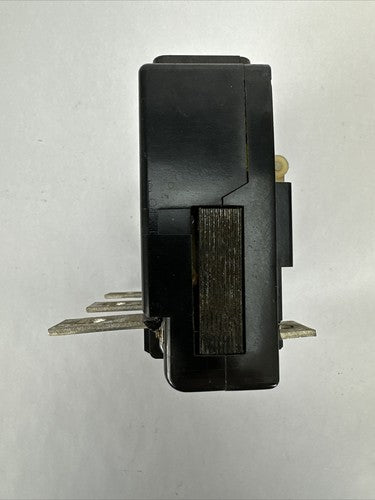 CUTLER HAMMER KES3400LS TRIP UNIT NO TRIP PLUG3