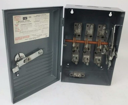 FPE 1632 TYPE A FUSIBLE SAFETY SWITCH 3P, 60A, 240VAC, 4 WIRE, 3 BLADES,7 1/2HP 4