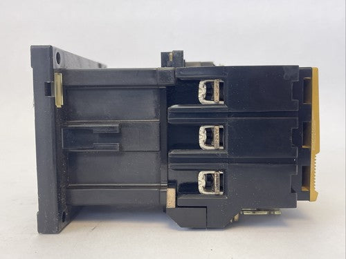 ALLEN BRADLEY 100-A60N*3 CONTACTOR SER C 60A 600VAC 50HP COIL 120V 60HZ3