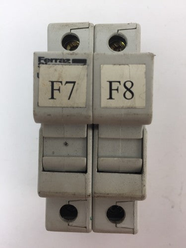 FERRAZ SHAWMUT USCC2 FUSE HOLDER 600V 30A WITH ATDR8 FUSES 8A 600VAC0