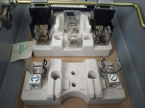 MURRAY GH322NW FUSIBLE SAFETY SWITCH SINGLE THROW 2P, 60A, 240V, 10HP, TYPE 3R 5