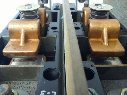 ARROW HART AH30-531-U20 CONTACTOR, 3P, 300A, 600V,SIZE 5,120V COIL,CONTACTS GOOD2