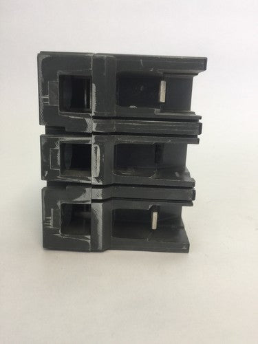 GE SEHA24AT0030 HI-BREAK CIRCUIT BREAKER 480VAC 30A 2P SPECTRA RMS  NO TRIP UNIT7