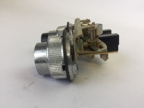 WESTINGHOUSE OT1 ASSEMBLY BLACK-RED MAINTAINED CONTACT PUSHBUTTON 506C933G012