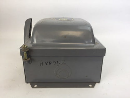 SQUARE D H86352 FUSIBLE SAFETY SWITCH SERIES A2 240VAC 60AMP 15HP 3 POLE4