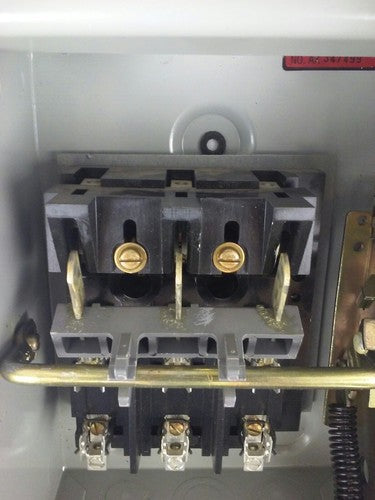 WESTINGHOUSE RHFN321 SAFETY SWITCH 30A, 240V, 3P FUSIBLE, TYPE 3R RAINPROOF, NEW6