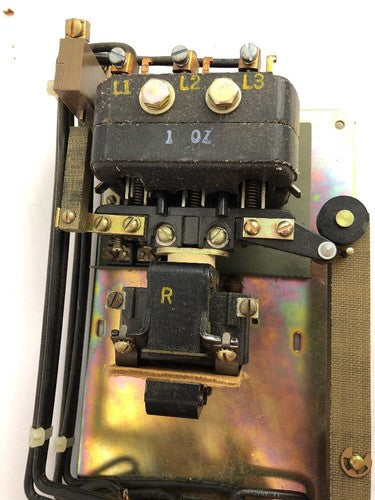 CLARK CONTROLLER CO. X3OU31 REVERSING MAGNETIC STARTER, 110/220/440/600V, NEW6