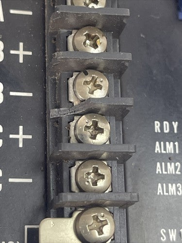 NSK EM0810A15-05 SERVO DRIVE 90-240VAC1