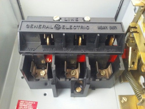 GE TH3361J MODEL 10 SAFETY SWITCH 3PH 30A 600V 20HP TYPE 1,5,12 ENCLOSURE4