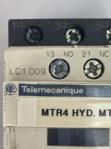 TELEMECANIQUE STARTER LC1 D09 CONTACTOR 25A 600VAC 7.5HP LRD 08 RELAY 2.5-4A1