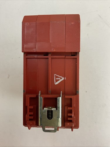 ALLEN BRADLEY MSR138DP 440R-M23143 SER B SAFETY RELAY SUPPLY 24V OUPUT AC15 250V5