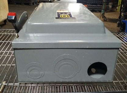 SQ. D HU364, SER. D2, SAFETY SWITCH, 200A, 600VAC/250DC, 3PH, MAX H.P. 150  USED8