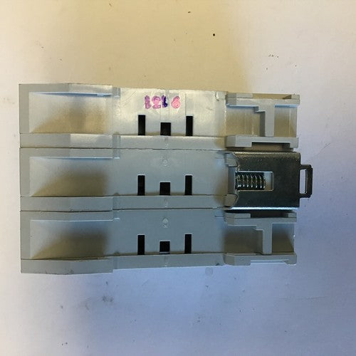 ITC VLC10 FUSE HOLDER 3P AC-22B 10X38 3W 32A 690VAC5
