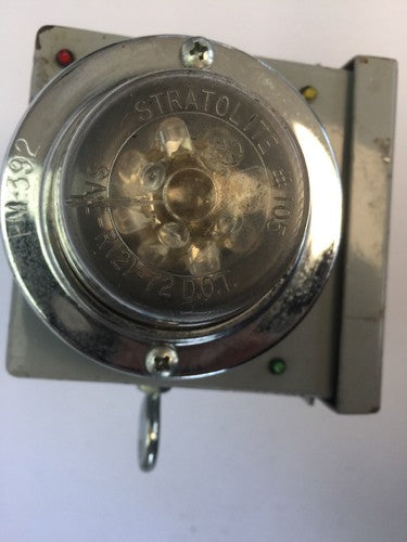 STRATOLITE #105 SAE-R(2)-72 D.O.T. PM-392 ENCLOSURE MISSING SCREW DOWN LATCH2