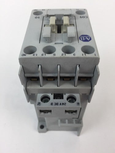 ALLEN BRADLEY 100-C09D*10 CONTACTOR 600VAC 25A COIL 24VDC4