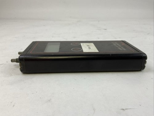 DWYER SERIES 475 MARK III DIGITAL MANOMETER ***BATTERY NOT INCLUDED***6