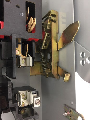 GE TH3222 HEAVY DUTY FUSIBLE SAFETY SWITCH 60AMPS 240VAC 250VDC 15HP 2P MODEL 109