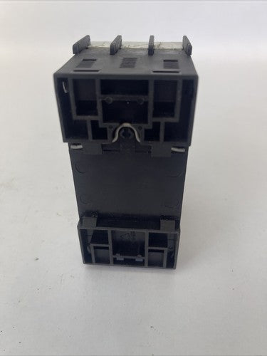 SIMENS 3RV1021-4AA15 CIRCUIT BREAKER 600CAV 15HP 208A TRIP 16A4