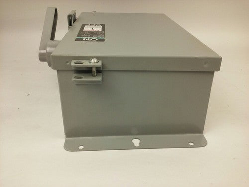 SIEMENS F352H, SER. A, 600VAC, 60A, 3PH, H.D. TYPE 12 ENCLOSED SWITCH INDOOR,NEW9