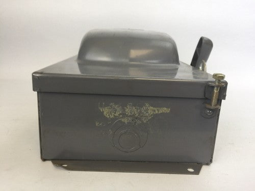 SQUARE D H86352 FUSIBLE SAFETY SWITCH SERIES A2 240VAC 60AMP 15HP 3 POLE2