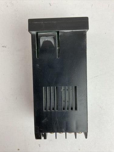 OMEGA DP371-P1F2 TEMPERATURE CONTROL4