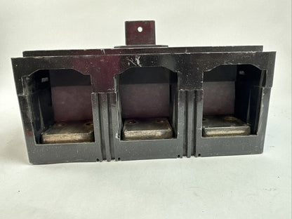 ITE KM3-F800 CIRCUIT BREAKER FRAME 250-800A 600VAC 125/250VDC 3POLE NO TRIP UNIT9