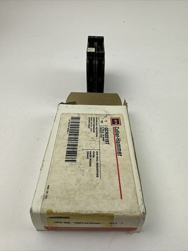 CUTLER HAMMER QCR2015T QUICKLAG INDUSTRIAL CIRCUIT BREAKER 15A 120/240VAC 2POLE0