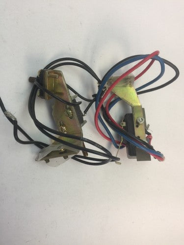 WESTINGHOUSE/CUTLER HAMMER 2606D57G27 SHUNT TRIP 24VDC 8AMP W/ AUXILIARY SWITCH 5