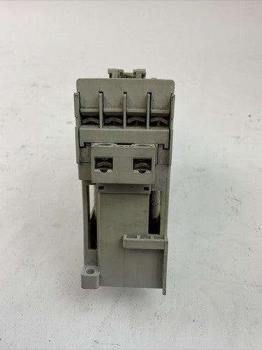 ALLEN BRADLEY STARTER (100-C12D*10 COIL 24VDC + 193-EECB 1.0-5.0A)7