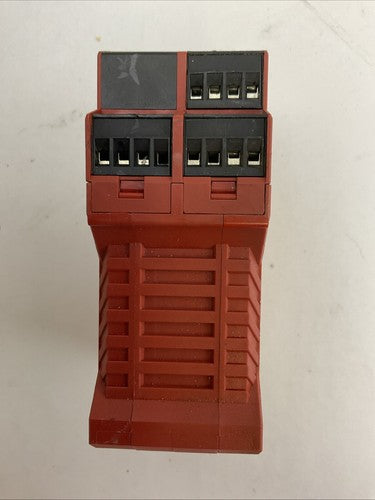 ALLEN BRADLEY MSR138DP 440R-M23143 SER B SAFETY RELAY SUPPLY 24V OUPUT AC15 250V4