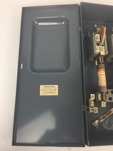 WADSWORTH 8712N ENCLOSED FUSIBLE SAFETY SWITCH 100A 240VAC 3 POLES AT-DE 100R6