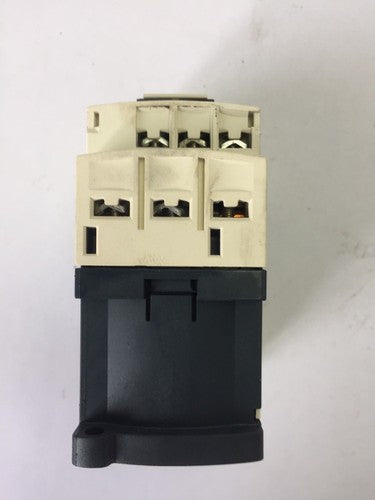 TELEMECANIQUE CAD50BD CONTACTOR 24 VDC LAD4TBDL 5-24V4