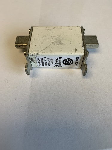 Bussmann 170L2241 32A 660V Fuse1