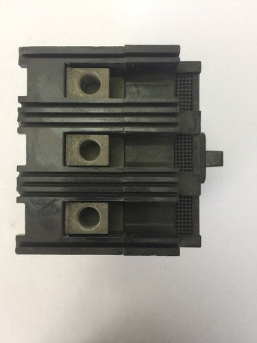 HITACHI F-100C 3PX CIRCUIT BREAKER F100C30UL3 43015186-2 3 POLE6