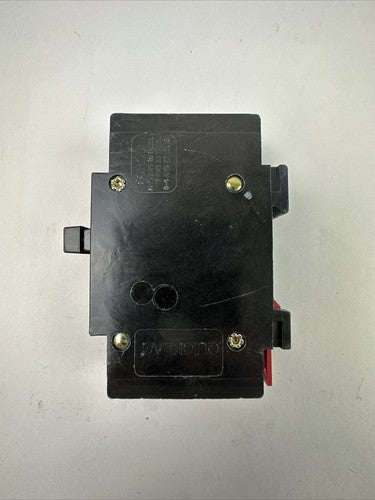 CUTLER HAMMER QCR2015T QUICKLAG INDUSTRIAL CIRCUIT BREAKER 15A 120/240VAC 2POLE4