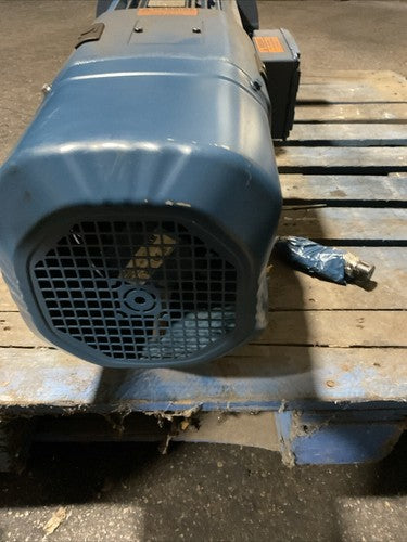 SEW-EURODRIVE K97 DRE132M4BE11HR/AV1H GEAR MOTOR HZ 60 rpm 1755 V266/460Y4