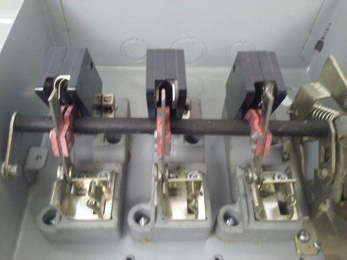 FPE 1336R FUSIBLE SAFETY SWITCH 3P, 30A, 600VAC, 3 WIRE, 3 BLADES, 20HP 6