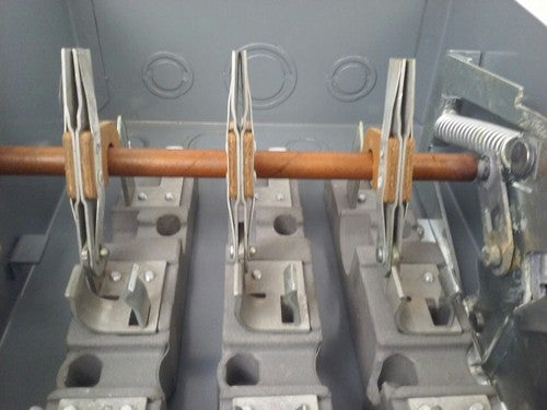 FPE 1632 TYPE A FUSIBLE SAFETY SWITCH 3P, 60A, 240VAC, 4 WIRE, 3 BLADES,7 1/2HP 6