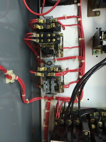 SQUARE D SIZE 1 TWO SPEED COMBO BOX STARTER 30A 8810DCA4V81A11C7FF4P58P59R1R3T112