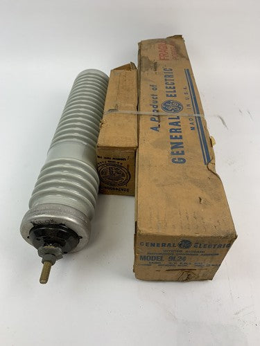 General Electric Thyrite Alugard Distribution Arrester 9L24 with Hardware Kit0