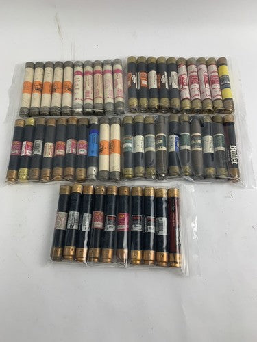 Lot of 10 Assorted 1A 600V Fuses0