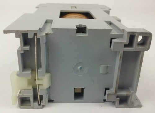 ALLEN BRADLEY 100-C23Z*10 SER. C CONTACTOR 690V 32A 11kW,600V 30A 3PH,24VDC COIL4